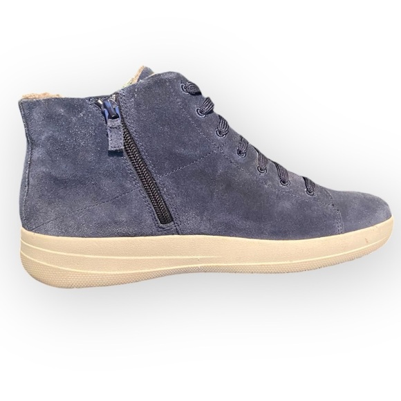 F4 Fit Flop Sneakers - Picture 5 of 12